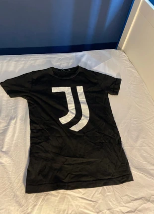 Black Juventus tee shirt, brand: Juventus, condition: Very good, size: 12 years / 152 cm, £4.00, £4.62 includes Buyer Protection