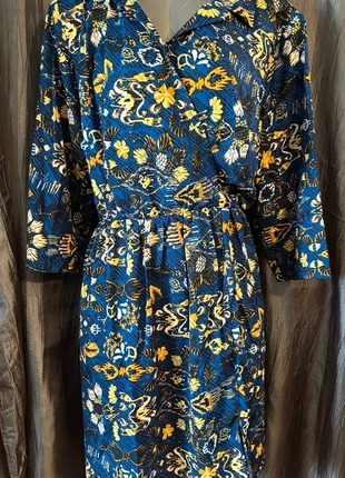 Robe cache-coeur style vintage 70s | imprimé floral et graphique bleu et jaune, bohème chic, marke: Vintage Dressing, zustand: Sehr gut, größe: 7XL / 54 / 26, 15,00 €, 16,45 € inklusive Vinted-Käuferschutz