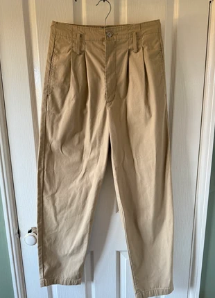 Levi’s High Loose Taper Trousers, brand: Levi's, condition: Very good, size: S / UK 8-10, £8.00, £9.10 includes Buyer Protection
