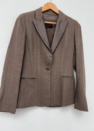 Blazer en lin marron Apostrophe - Parisian style, old money style, marque: Apostrophe, état: Très bon état, taille: M / 38 / 10, 9,95 €, 11,15 € Protection acheteurs incluse