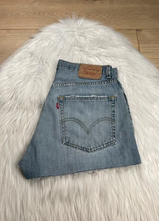 Short Levi’s bleu ciel coupe 569 Loose straight W32/L30, brand: Levi's, condition: Very good, size: XXS / 32 / 4, €5.00, €5.95 includes Buyer Protection