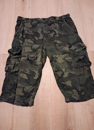 Pantacourt camouflage Top Monday taille 40 | Bon état, brand: Top monday, condizioni: Buone, taglia: XL, €15.00, €16.45 include la Protezione acquisti