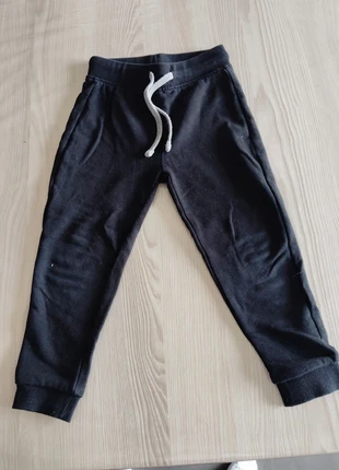Pantalon 3 ans, marque: Kiabi, état: Très bon état, taille: 3 ans / 98 cm, 1,00 €, 1,75 € Protection acheteurs incluse