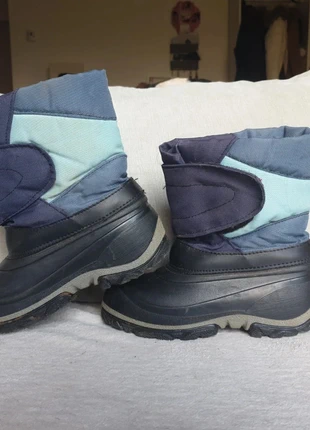 Bottes de neige imperméable et fourrées en très bon état, brand: cico, condizioni: Ottime, taglia: 31, €4.00, €4.90 include la Protezione acquisti