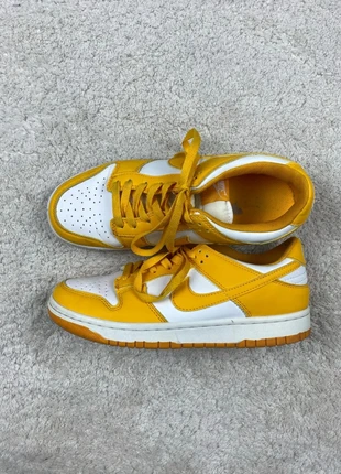 Chaussures Nike Dunk Jaune et blanche - 41, marca: Nike, estado: Muy bueno, tamaño: 41, 39,99 €, 42,69 € Protección al comprador incluida