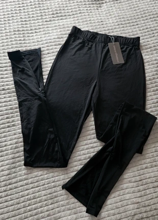 Black silky leggings with side ankle slit hem, brand: Missguided, condition: New with tags, size: S / 36 / 8, €1.50, €2.28 includes Buyer Protection