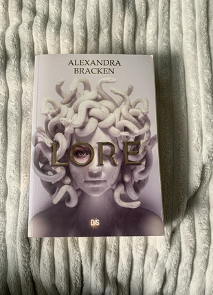 Lore - Alexandra Bracken, condizioni: Buone, €6.00, €7.00 include la Protezione acquisti