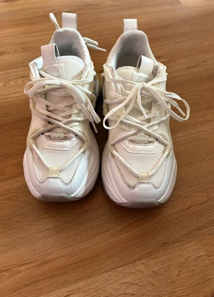 Buffalo Triplet Hollow weiß, brand: Buffalo, condizioni: Ottime, taglia: 39, €25.00, €26.95 include la Protezione acquisti