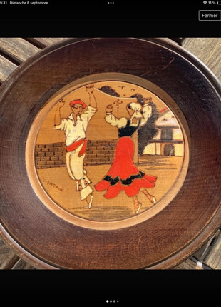 #assiette ancienne danseurs basques en bois peint #, marque: boutique de souvenirs, état: Bon état, 17,00 €, 17,99 € Protection acheteurs incluse