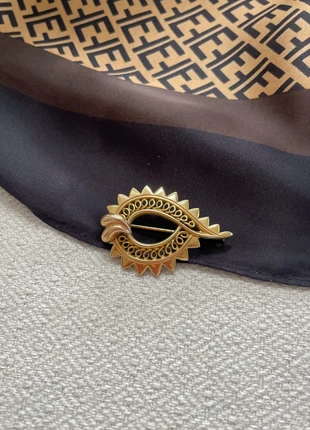 Broche vintage doré Fix., marke: FIX, zustand: Sehr gut, 40,00 €, 42,70 € inklusive Vinted-Käuferschutz