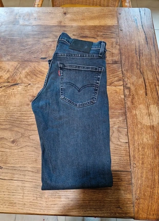 Levi's 511, marque: Levi's, état: Très bon état, taille: W30 | FR 40, 25,00 €, 26,95 € Protection acheteurs incluse