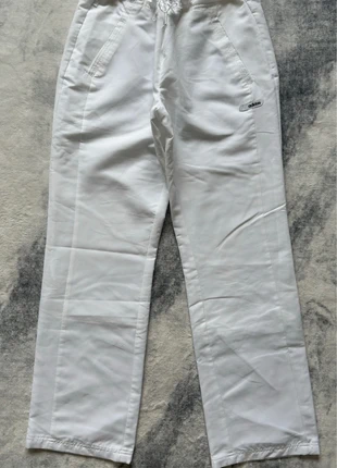 Pantalon de survêtement Adidas blanc coupe droite logo brodé taille M, marque: adidas, état: Très bon état, taille: M, 19,99 €, 21,69 € Protection acheteurs (Pro) incluse