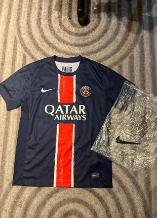 Maillot du PSG 24/25, merk: Nike, staat: Heel goed, maat: S, € 15,00, € 16,45 inclusief Kopersbescherming
