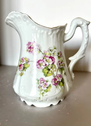 Joli pot à lait pour le thé ou le café en porcelaine ancienne fleurs roses, marke: shabbychic, zustand: Sehr gut, 15,00 €, 16,45 € inklusive Vinted-Käuferschutz