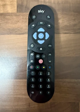 Sky Q Remote, brand: SKY, condition: Very good, £2.00, £2.80 includes Buyer Protection