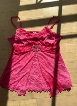Top pink Y2K Vintage, brand: Vintage Love, condizioni: Ottime, taglia: S / IT 40 / EU 36, €12.00, €13.30 include la Protezione acquisti