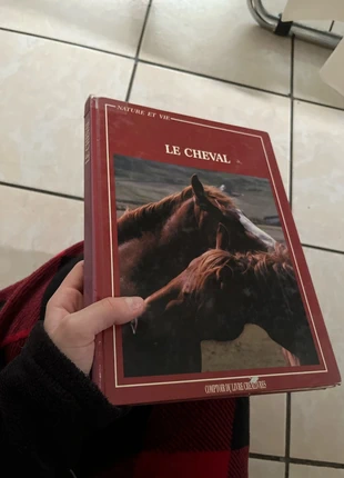 Lot de 3 livres sur les chevaux, zustand: Zufriedenstellend, 4,00 €, 4,90 € inklusive Vinted-Käuferschutz