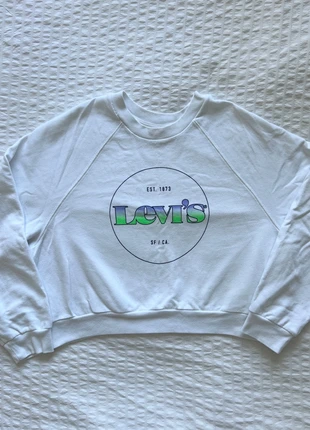Levi’s white cropped jumper, brand: Levi's, condition: Very good, size: S / UK 8-10, £6.00, £7.00 includes Buyer Protection