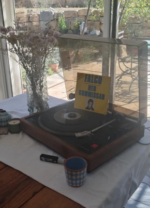 45T(V23)Electronic Style, Synth-pop.Falco, estado: Muito bom, €4.00, €4.90 inclui Proteção do Comprador Pro