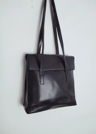 Sac en cuir noir,sac rigide, sac minimaliste Hexagona, marque: Hexagona, état: Très bon état, 28,00 €, 30,10 € Protection acheteurs incluse