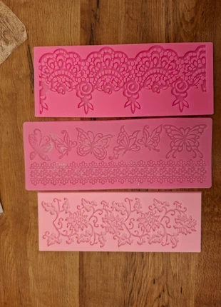 3 tapis dentelles, marque: FIMO, état: Très bon état, taille: Taille unique, 8,00 €, 9,10 € Protection acheteurs incluse