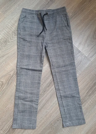 Pantalon garçon 7 ans - 122cm, brand: Primark, condizioni: Ottime, taglia: 7 anni / 122 cm, €2.00, €2.80 include la Protezione acquisti