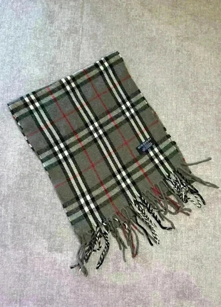 Écharpe Burberry gris, brand: Burberry, condition: Very good, €45.00, €47.95 includes Buyer Protection Pro