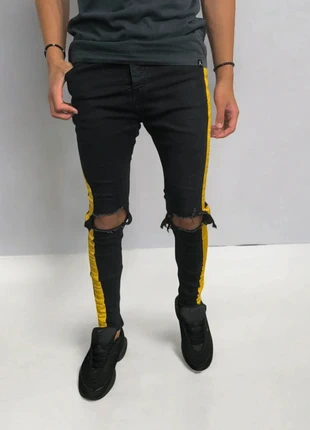 Jean Sixth June Noir avec Bandes Jaunes – Taille 33, marke: Sixth June, zustand: Sehr gut, größe: L, 18,00 €, 19,60 € inklusive Vinted-Käuferschutz