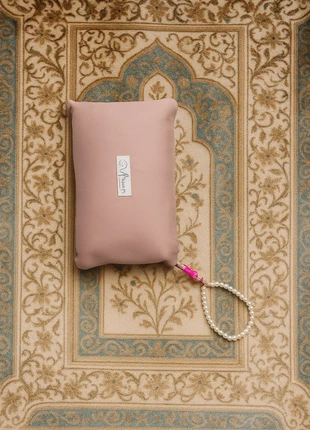 Travel back prayer, brand: BACK, condizioni: Nuovo senza cartellino, €30.00, €32.20 include la Protezione acquisti