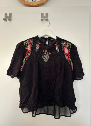 Tshirt Blumen, marke: Zara, zustand: Gut, größe: M / 38 / 10, 3,50 €, 4,38 € inklusive Vinted-Käuferschutz