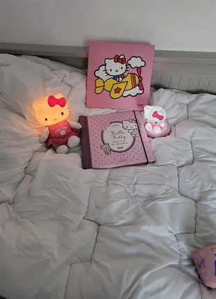 Hello Kitty lot, marque: Hello Kitty, état: Très bon état, taille: Taille unique, 8,00 €, 9,10 € Protection acheteurs incluse
