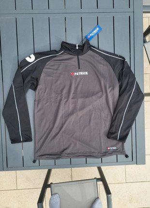Sweat sport gris et noir Patrick neuf avec étiquette 🏷, marke: Patrick, zustand: Neu, mit Etikett, größe: XL, 12,00 €, 13,30 € inklusive Vinted-Käuferschutz