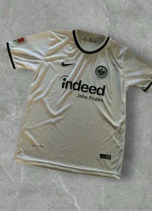 Eintracht Frankfurt Trikot | weiß | 176, marque: Nike, état: Très bon état, taille: 16 ans / 176 cm, 15,00 €, 16,45 € Protection acheteurs incluse