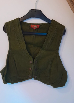 Gilet sans manches Coline Taille L/38-40 kaki, marque: Coline, état: Neuf sans étiquette, taille: L / 40 / 12, 8,00 €, 9,10 € Protection acheteurs incluse