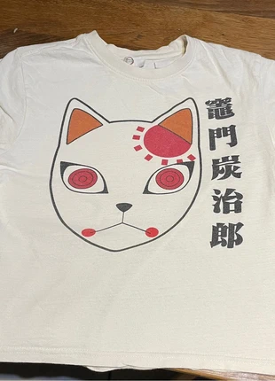 Teeshirt, brand: Demon Slayer, condition: Satisfactory, size: 8 years / 128 cm, €1.00, €1.75 includes Buyer Protection