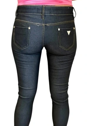 Obiettivo Moda jean slim noir femme XL, logo triangle, stretch, très bon état, merk: Vintage Dressing, staat: Heel goed, maat: M / 38 / 10, € 7,00, € 8,05 inclusief Kopersbescherming