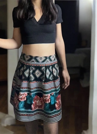 Jupe promod coloré à motif, marke: Promod, zustand: Sehr gut, größe: S / 36 / 8, 2,00 €, 2,80 € inklusive Vinted-Käuferschutz