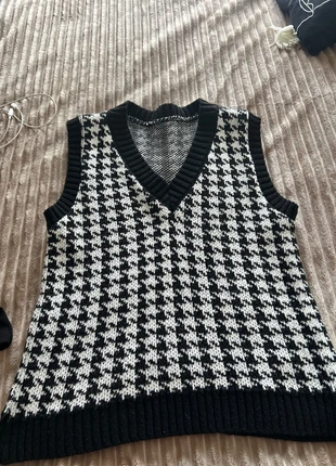 Pull écolier, marque: Unique, état: Très bon état, taille: Taille unique, 2,00 €, 2,80 € Protection acheteurs incluse