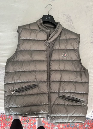 Piumino smanicato Moncler, XXXL, merk: Moncler, staat: Heel goed, maat: XXXL, € 330,00, € 347,20 inclusief Kopersbescherming