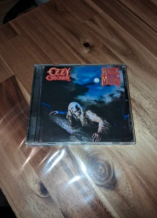 Cd Ozzy Ozbourne Bark at the moon, état: Très bon état, 4,50 €, 5,43 € Protection acheteurs incluse
