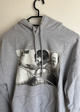 Sweat à capuche gris personnalisée Mikasa, marca: Just Hoods, estado: Muy bueno, tamaño: S / 36 / 8, 10,00 €, 11,20 € Protección al comprador incluida