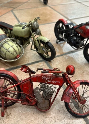 Set 3 moto vintage in metallo stile Harley Davidson da collezione, brand: moto, condizioni: Buone, €100.00, €105.70 include la Protezione acquisti