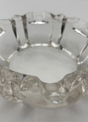 Cendrier rond en verre à décor géométrique, condition: Very good, €13.00, €14.35 includes Buyer Protection