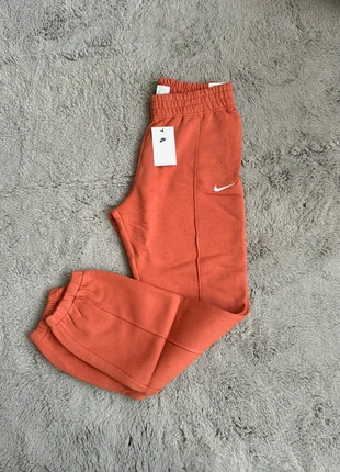 Jogging Nike Oversize, marque: Nike, état: Neuf avec étiquette, taille: S / 36 / 8, 35,00 €, 37,45 € Protection acheteurs incluse