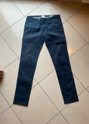Pantalon Slim Jules Bleu 44, merk: Jules, staat: Heel goed, maat: L, € 3,00, € 3,85 inclusief Kopersbescherming