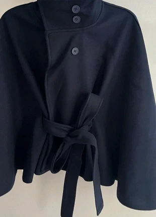 Manteau cape noir - taille S 🍂, marque: Boutique indépendante, état: Neuf sans étiquette, taille: S / 36 / 8, 45,90 €, 48,90 € Protection acheteurs incluse