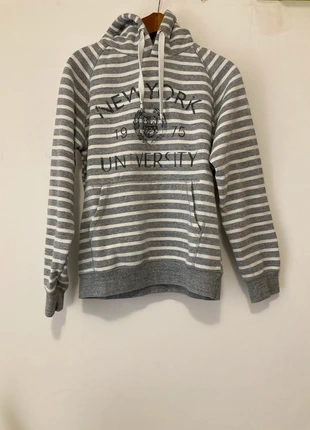 Felpa con cappuccio vintage, brand: Unique Vintage, condizioni: Ottime, taglia: XL, €3.00, €3.85 include la Protezione acquisti