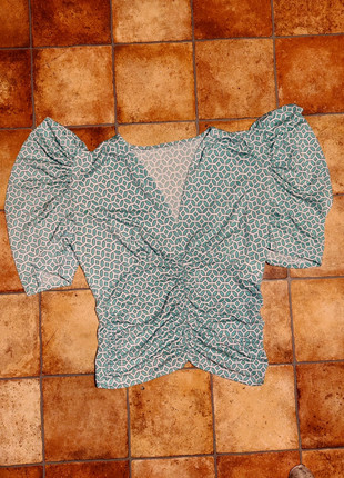 Joli t shirt habillé, zustand: Sehr gut, größe: S / 36 / 8, 9,00 €, 10,15 € inklusive Vinted-Käuferschutz