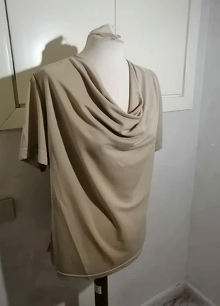 Maglietta beige con scollo ampio tg XL, brand: Vintage Chic, condizioni: Nuovo senza cartellino, taglia: XL / IT 46 / EU 42, €10.00, €11.20 include la Protezione acquisti