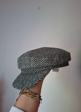 Casquette béret gavroche noir et blanc, marque: Accessoires, état: Très bon état, taille: S, 3,00 €, 3,85 € Protection acheteurs incluse